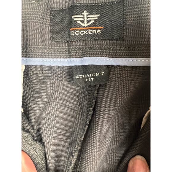 Dockers Pants Men 38x30-NWT Original Signature Gray Plaid Straight Wrinkle Free - Picture 5 of 8